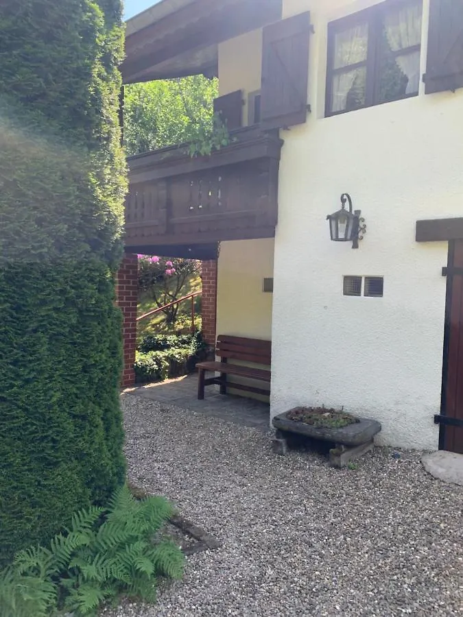 Trusties Villa Dirbach 0*,
